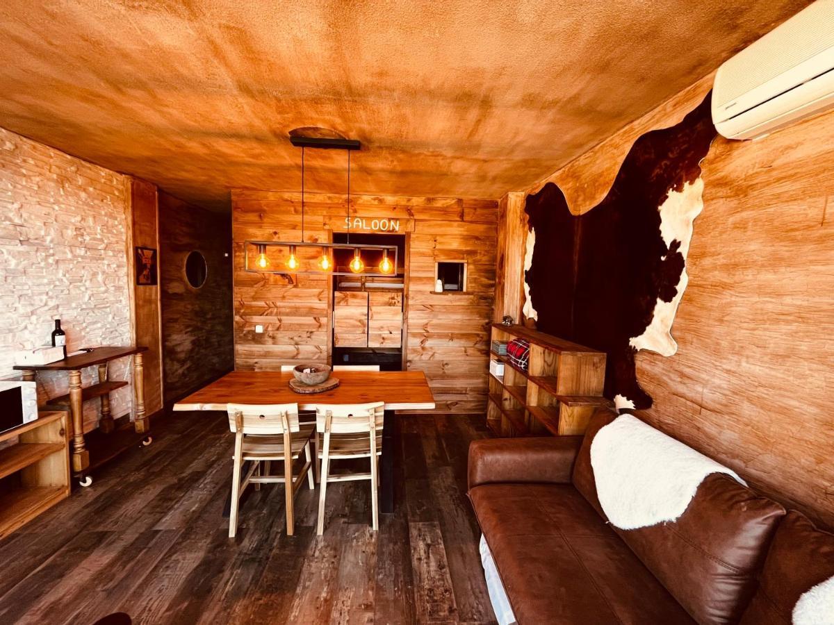 Апартаменти Old West House Pantano De San Juan Сан-Мартін-де-Вальдейґлесьяс Екстер'єр фото