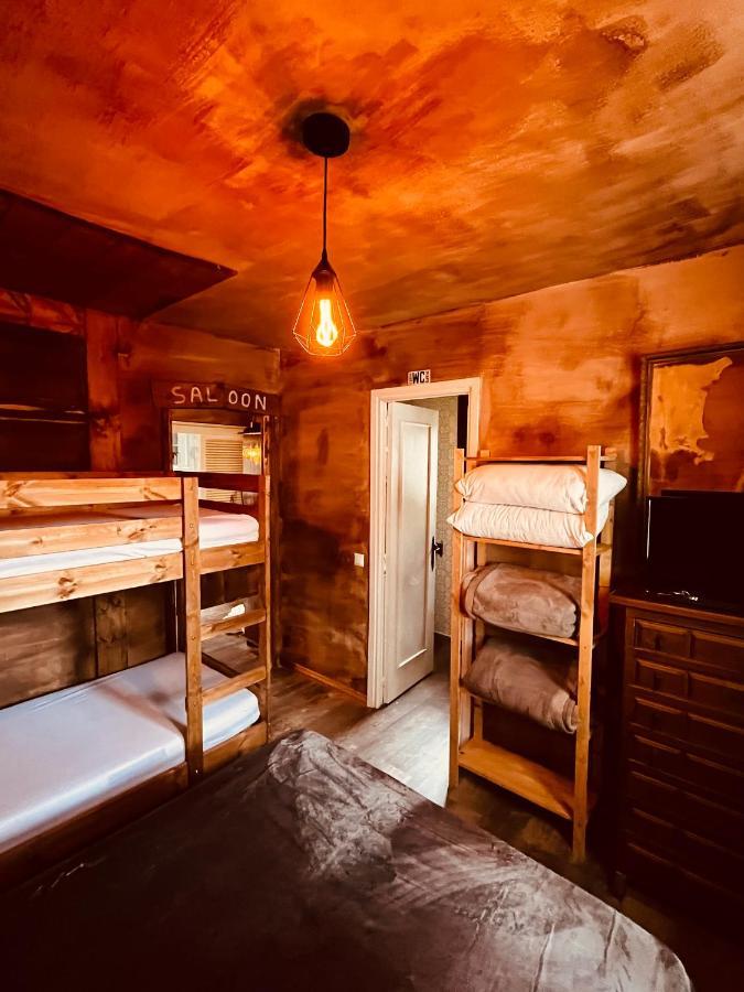 Апартаменти Old West House Pantano De San Juan Сан-Мартін-де-Вальдейґлесьяс Екстер'єр фото