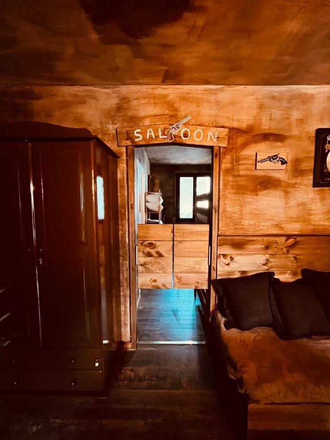 Апартаменти Old West House Pantano De San Juan Сан-Мартін-де-Вальдейґлесьяс Екстер'єр фото